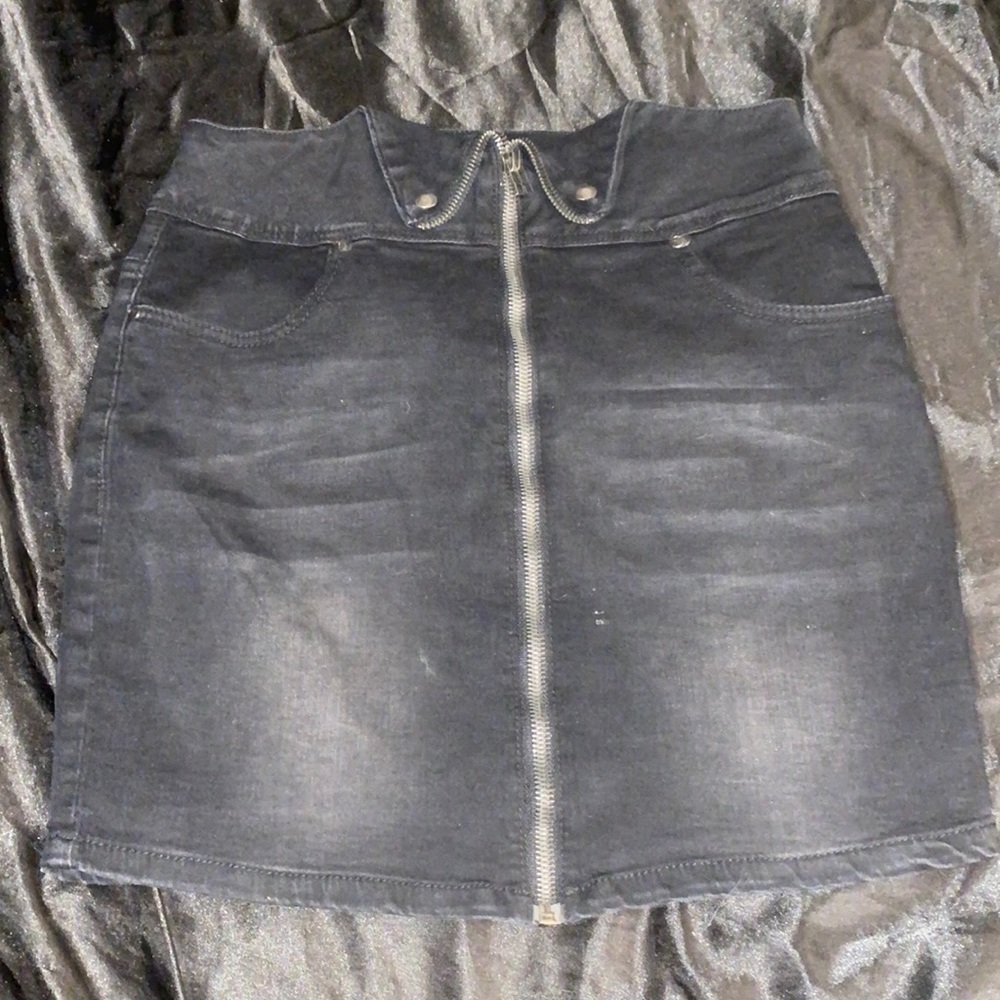 Black skirt